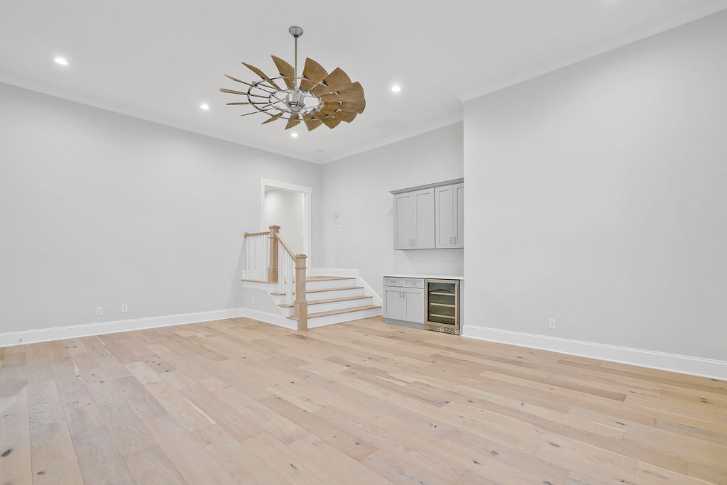 Gallery Images