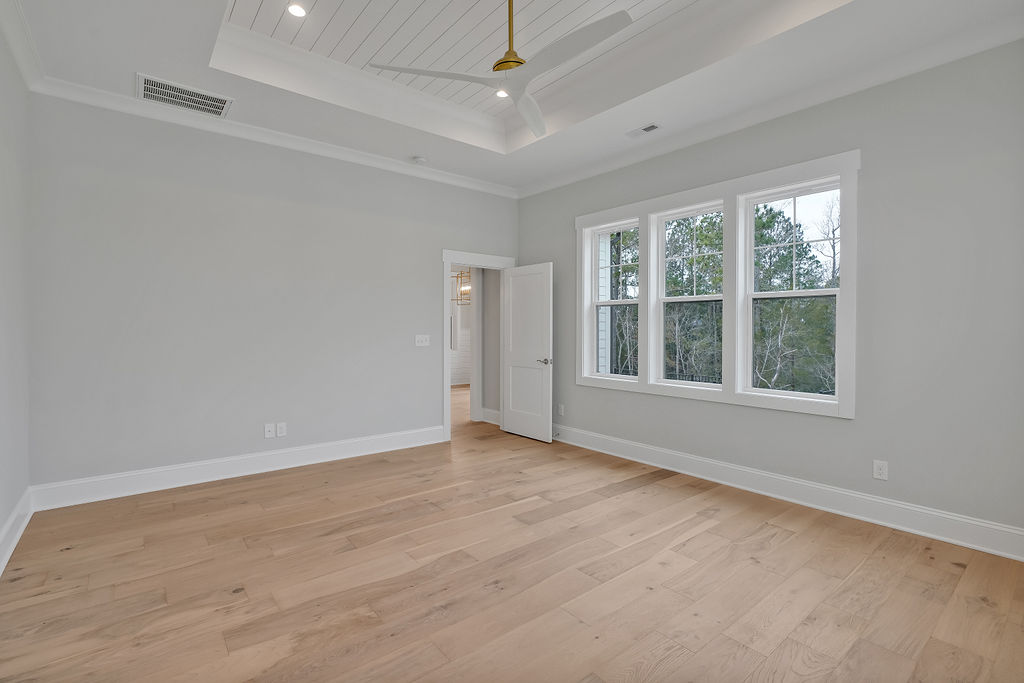 Gallery Images
