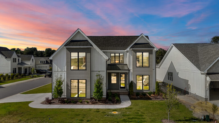 624 Waterstone Dr - New Home For Sale